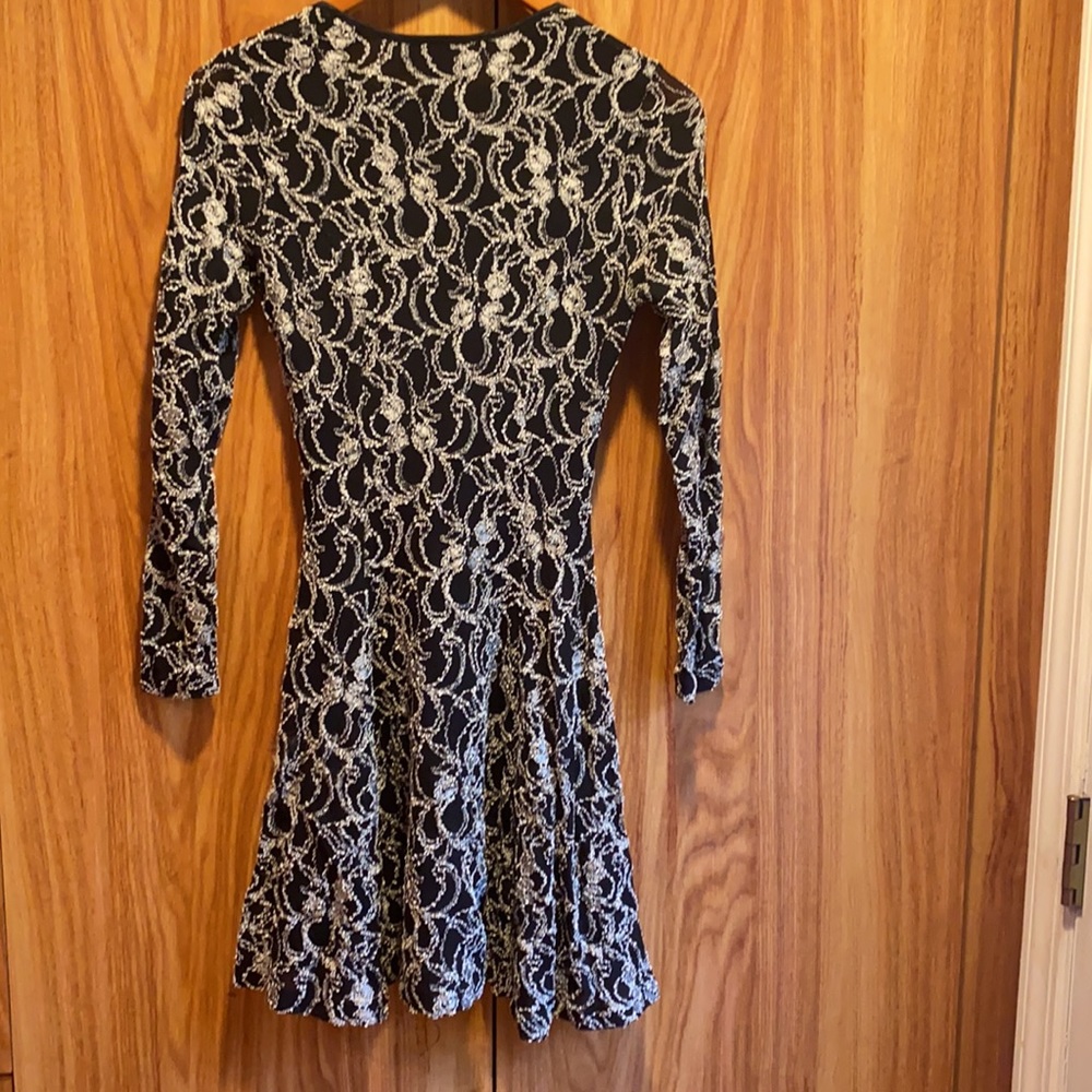 Cache dress - Picture 5 of 5